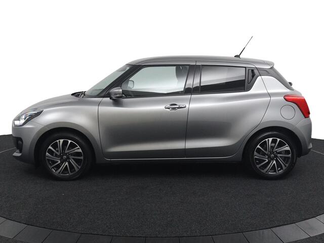 Suzuki SWIFT 1.2 Style Smart Hybrid | Trekhaak | Keyless Entry | Stoelverwarming | Navigatie | Climate Control |