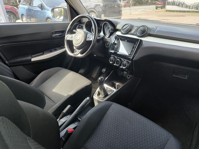 Suzuki SWIFT 1.2 STIJL SMART HYBRID Clima | Stoelverwarming | Adaptive Cruise