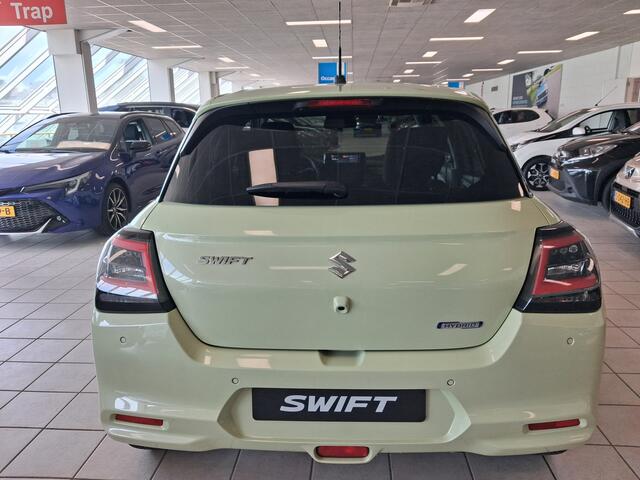 Suzuki SWIFT 1.2 Style Smart Hybrid
