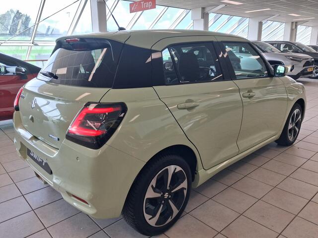 Suzuki SWIFT 1.2 Style Smart Hybrid