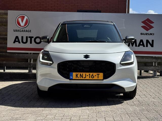 Suzuki SWIFT 1.2 Style Smart Hybrid Zwarte logo's, Two-Tone Lak, Apple Carplay/Android Auto, Climate/Cruise Control, Camera