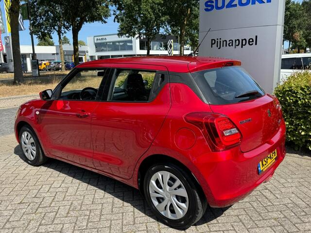 Suzuki SWIFT 1.2 Comfort 5-deurs Smart Hybrid Airco / Navigatie