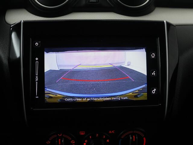 Suzuki SWIFT 1.2 Select Smart Hybrid | Stoelverwarming | Apple Carplay/Android Auto | LM Velgen | Onderweg-naar-dealer
