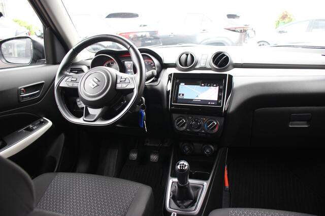 Suzuki SWIFT 1.2 Select Hybrid | Dodehoek | Parkeersensoren | Adapt. cruise | Navigatie |