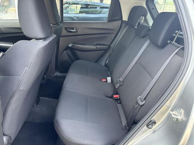 Suzuki SWIFT 1.2 Style Smart Hybrid **DODEHOEK DETECTIE/ STOELVERWARMING/ ADAPTIEF CRUISE CONTROL**