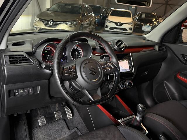 Suzuki SWIFT 1.4 Sport Smart Hybrid | Navi | Carplay | Dodehoek | Camera | 17" | Stoelverwarming | ACC | 100% Suzuki Dealer onderhouden!