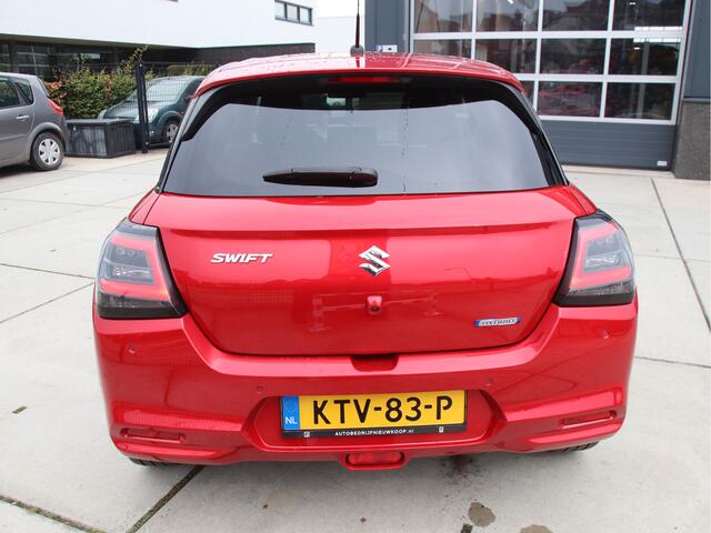 Suzuki SWIFT 1.2 Style Smart Hybrid Hybride Camera-Carplay, FULL LED, BLIS Zomeractie!