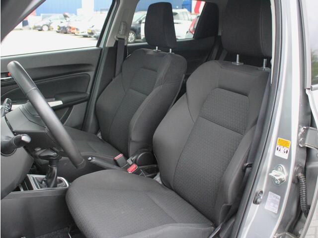 Suzuki SWIFT 1.2 Select Smart Hybrid Carplay/Android Auto, Achteruitrijcamera, Navigatie, Airco