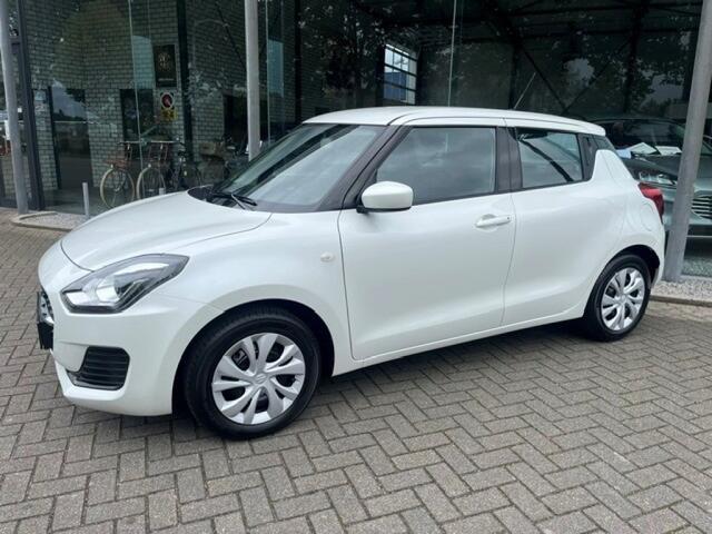 Suzuki SWIFT 1.2 Comfort Smart Hybrid Adap Cruise