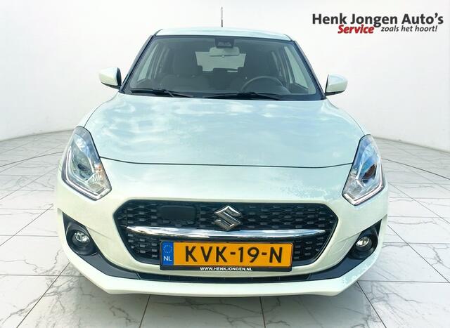 Suzuki SWIFT 1.2 Select Smart Hybrid uit 2025 Rijklaar + 12 maanden Bovag-garantie Henk Jongen Auto's in Helmond, al 50 jaar service zoals 't hoort!
