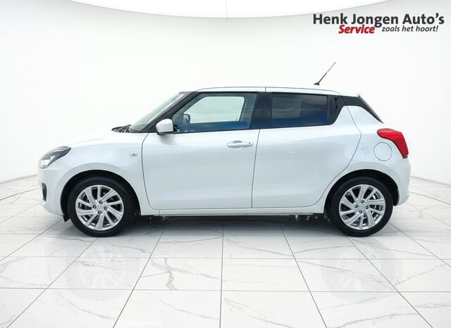 Suzuki SWIFT 1.2 Select Smart Hybrid uit 2025 Rijklaar + 12 maanden Bovag-garantie Henk Jongen Auto's in Helmond, al 50 jaar service zoals 't hoort!