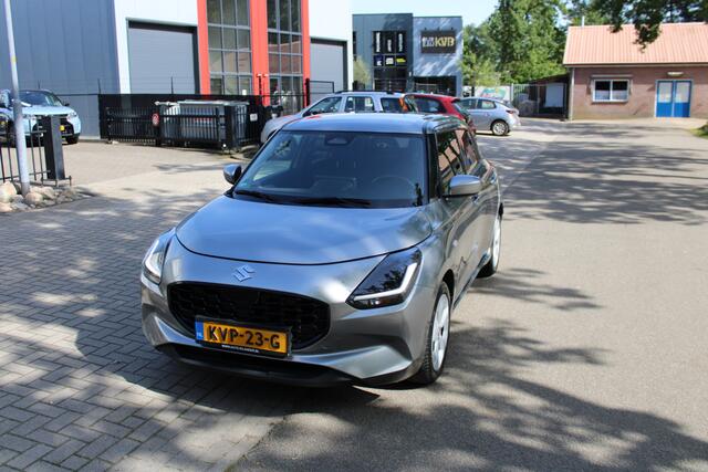 Suzuki SWIFT 1.2 Style Smart Hybrid