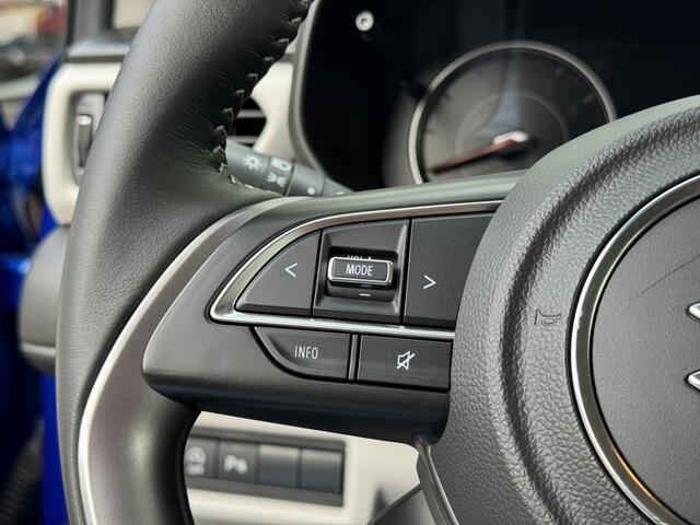 Suzuki SWIFT 1.2 Select Smart Hybrid * Achteruitrijcamera * Apple carplay * Stoelverwarming *