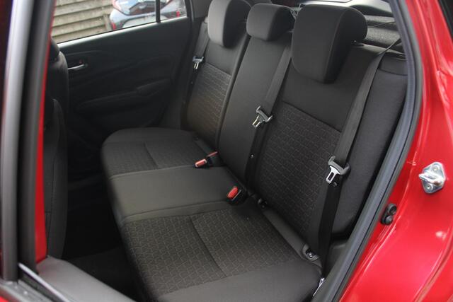 Suzuki SWIFT 1.2 Comfort Smart Hybrid Navigatie, Achteruitrijcamera, Cruise Control Adaptief, Parkeersensoren