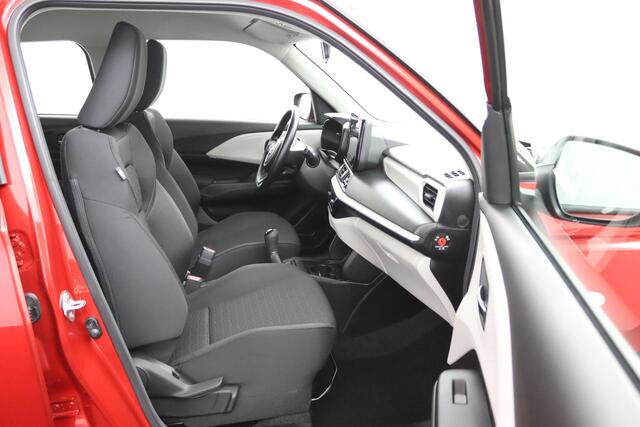 Suzuki SWIFT 1.2 Comfort Smart Hybrid | €2200,- Korting | Nieuwe Auto | Meerdere modellen uit voorraad leverbaar |