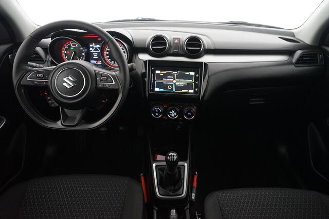Suzuki SWIFT 1.2 Style Smart Hybrid – foto 2