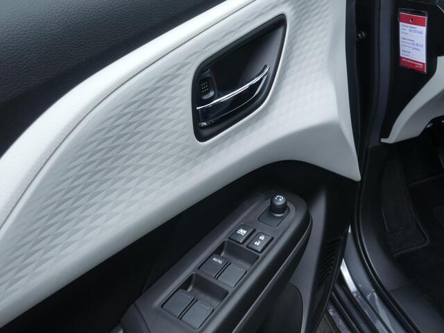 Suzuki SWIFT 1.2 Comfort Smart Hybrid NIEUW, Uit voorraad leverbaar, Apple Carpl/ Android Auto, Cruise Control, Camera, Navigatie