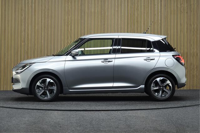 Suzuki SWIFT 1.2 Style Smart Hybrid | € 5.800,- Demo voordeel! | Adaptive-cruise | Apple Carplay & Android Auto | Parkeerhulp | Navigatie | Camera | Clima | Keyless | Stoelverwarming | Dodehoekdetectie