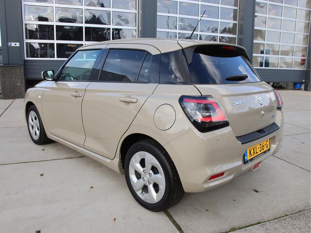 Suzuki SWIFT 1.2 Select Smart Hybrid Automaat, BLIS, Keyless, Camera-Carplay Zomeractie!
