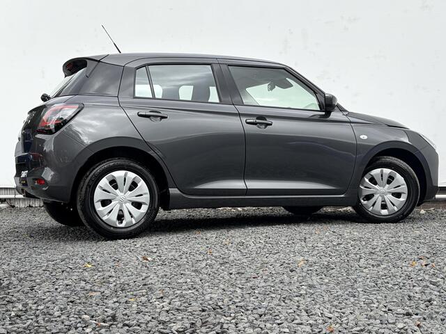 Suzuki SWIFT 1.2 Comfort Smart Hybrid Camera, Parkeersensoren, Navigatie en Keyless