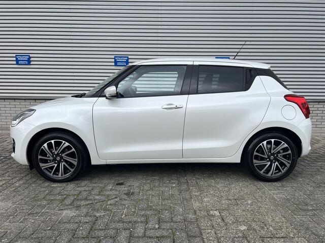 Suzuki SWIFT 1.2 Style Smart Hybrid | Apple Carplay & Android Auto | Climate Control | Lage Kilometerstand | 16" LM Velgen