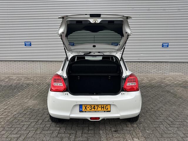 Suzuki SWIFT 1.2 Style Smart Hybrid | Apple Carplay & Android Auto | Climate Control | Lage Kilometerstand | 16" LM Velgen
