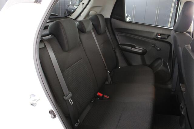 Suzuki SWIFT 1.2 Sportline / Navigatie / Camera / Stoelverwarming /