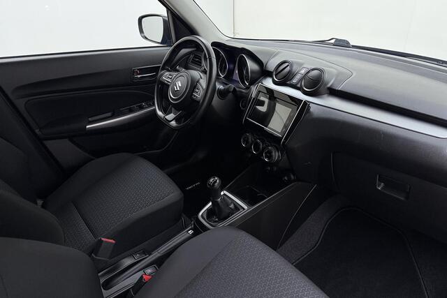 Suzuki SWIFT 1.2 Style Smart Hybrid 83pk | Navigatie | Camera | Climate Control | Stoelverwarming | Cruise Control Adaptief | Lichtmetalen Velgen | Weinig Kilometers – foto 3