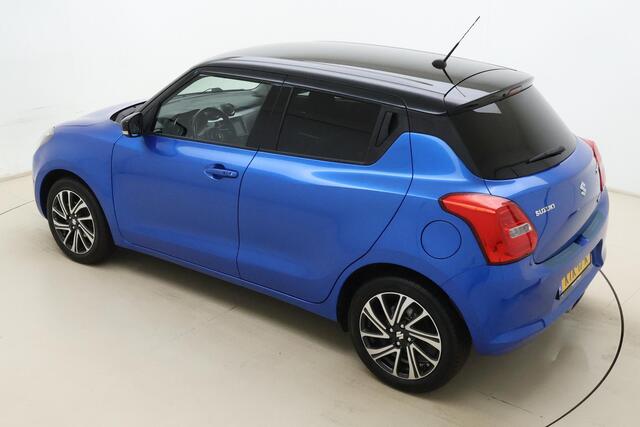 Suzuki SWIFT 1.2 Style Smart Hybrid 83pk | Navigatie | Camera | Climate Control | Stoelverwarming | Cruise Control Adaptief | Lichtmetalen Velgen | Weinig Kilometers – foto 4