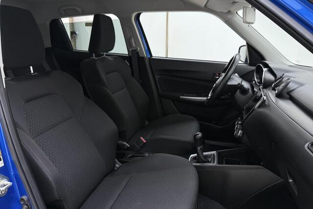 Suzuki SWIFT 1.2 Style Smart Hybrid 83pk | Navigatie | Camera | Climate Control | Stoelverwarming | Cruise Control Adaptief | Lichtmetalen Velgen | Weinig Kilometers – foto 7