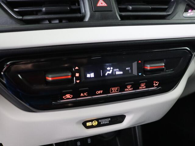 Suzuki SWIFT 1.2 Select Smart Hybrid | BTW voertuig | Dodehoek detectie | Stoelverwarming | Navigatie | Climate Control | Cruise Control Adaptive |