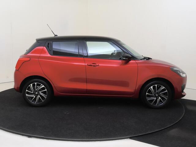 Suzuki SWIFT 1.2 Style Smart Hybrid | Navigatie | Achteruitrijcamera | Stoelverwarming