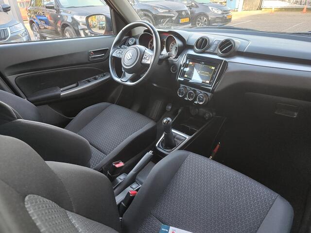 Suzuki SWIFT 1.2 STYLE SMART HYBRID Clima | Keyless | Adaptive Cruise | Dodehoeksensoren – foto 5