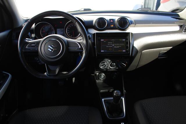 Suzuki SWIFT 1.2 Select Camera, Applecarplay/Androidauto en Keurig onderhouden!