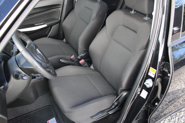 Suzuki SWIFT 1.2 Select Camera, Applecarplay/Androidauto en Keurig onderhouden!