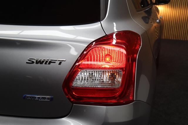Suzuki SWIFT 1.2 Select Smart Hybrid | Two-Tone | Airco | Navigatie Apple - Android | Trekhaak Afn.