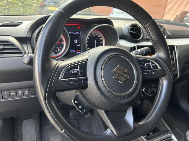 Suzuki SWIFT 1.2 Style Smart Hybrid // DODEHOEK // ADAPT. CRUISE // CAMERA+SENSOREN // STOELVERWARMING // NAVI + CARPLAY