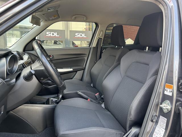 Suzuki SWIFT 1.2 Style Smart Hybrid // DODEHOEK // ADAPT. CRUISE // CAMERA+SENSOREN // STOELVERWARMING // NAVI + CARPLAY