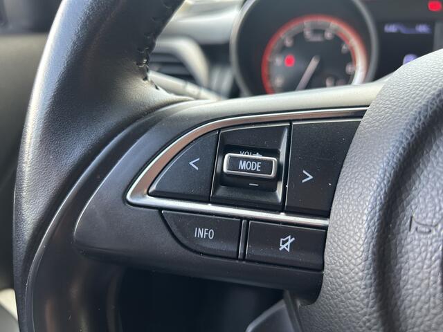 Suzuki SWIFT 1.2 Style Smart Hybrid // DODEHOEK // ADAPT. CRUISE // CAMERA+SENSOREN // STOELVERWARMING // NAVI + CARPLAY
