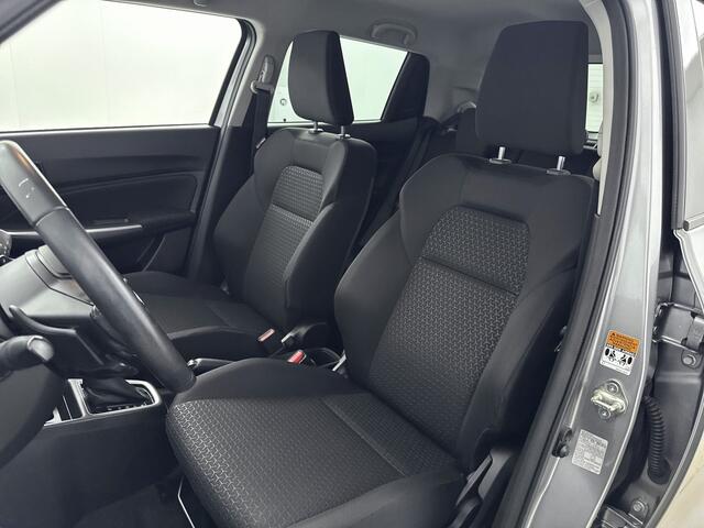 Suzuki SWIFT 1.2 Style Automaat Smart Hybrid | Stoelverwarming | Dode hoek detectie | Navigatie |
