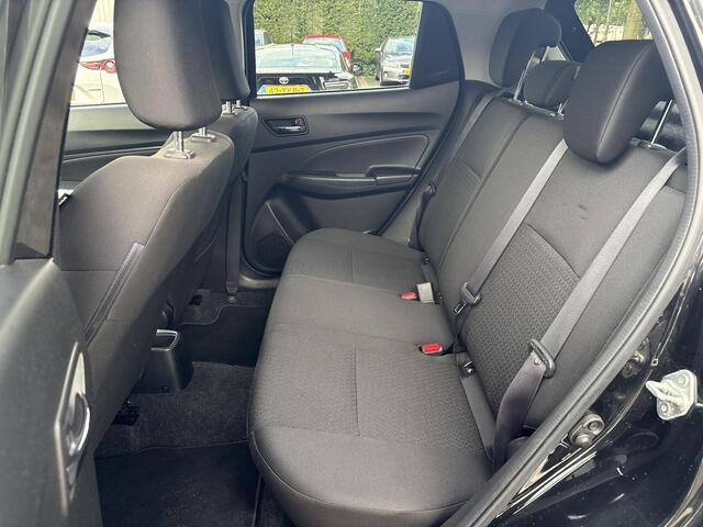Suzuki SWIFT 1.0 Stijl **AUTOMAAT/ STOELVERWARMING/ KEYLESS** – foto 8