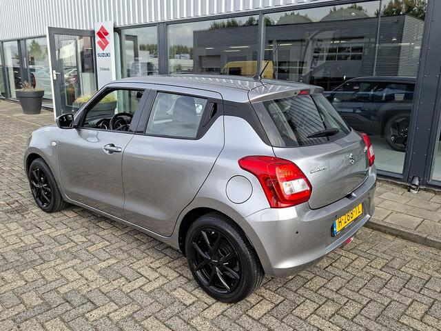 Suzuki SWIFT 1.2 Comfort Smart Hybrid Lmv/Bluetooth – foto 4