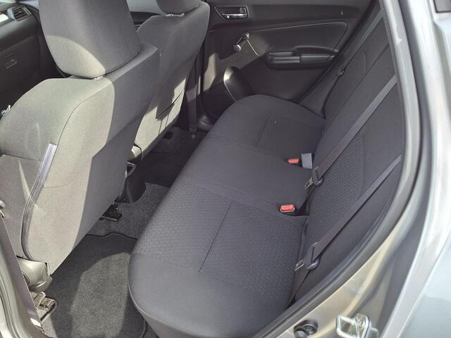Suzuki SWIFT 1.2 Comfort Smart Hybrid Lmv/Bluetooth – foto 8