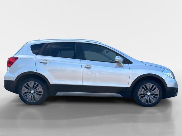 Suzuki SX4 S-CROSS 1.6 Exclusive | NAVI | TREKHAAK | CRUISE | CLIMATE | KEYLESS |