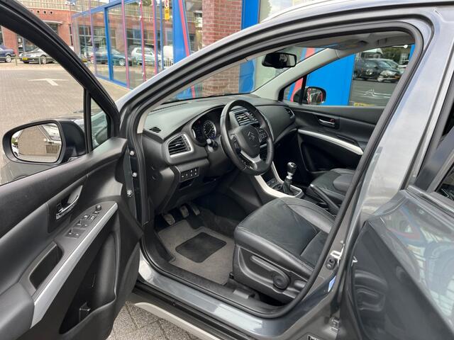 Suzuki SX4 S-CROSS 1.4 Boosterjet Navi Carplay Camera Leer Airco(ECC)