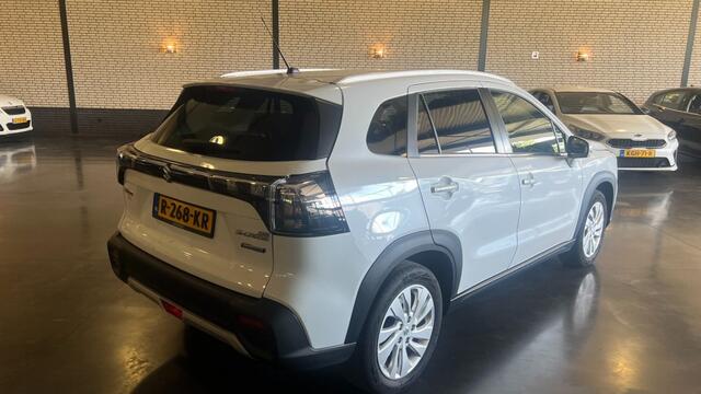Suzuki SX4 S-CROSS 1.4 B.JET Smart Hybride Select