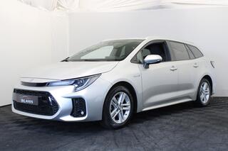 suzuki-swace-1.8-hybrid-style