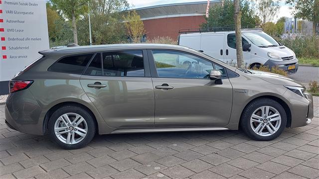 Suzuki Swace 1.8 Hybrid Style Automaat