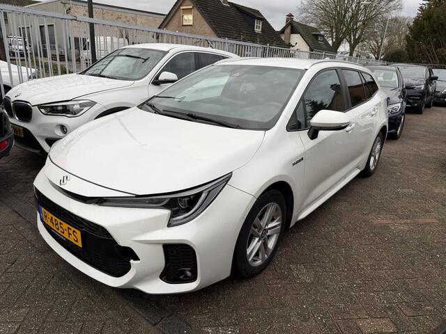 Suzuki Swace 1.8 Hybrid Style B