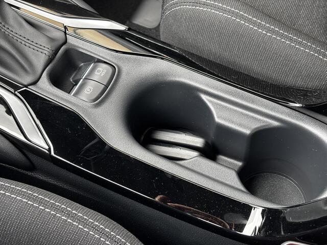 Suzuki Swace 1.8 Hybrid Style